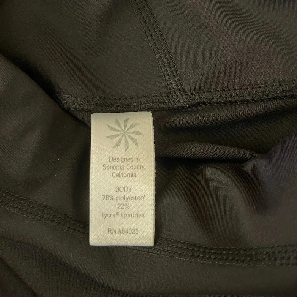 Women’s Athleta thick compression style leggings, black Small - Picture 4 of 4